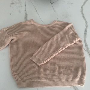 Lulu’s tan Medium lightweight sweater